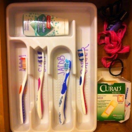 If you use an electric toothbrush and you've noticed a funny smell or gunky buildup, it might be time to give it a deep clean. Organize Toothbrushes and Tooth Paste w/ a Utensil Tray ...