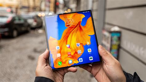 Huawei Mate Xs Vs Samsung Galaxy Fold Who Is The Strongest Folding