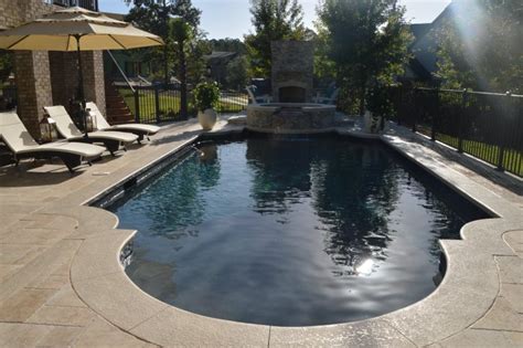 Modern Rectangle Pool In Historic Heathwood The Clearwater Pool Company