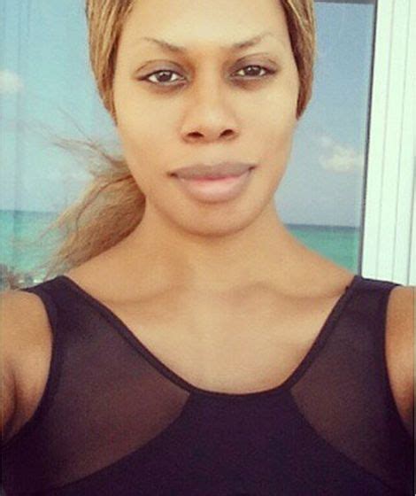 Laverne Cox Goes Makeup Free Shows Off Tons Of Cleavage In Latest Selfie Artofit