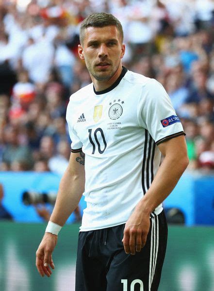 Lukas podolski (how to say: Lukas Podolski Photos Photos: Germany v Slovakia - Round of 16: UEFA Euro 2016 (Görüntüler ile ...