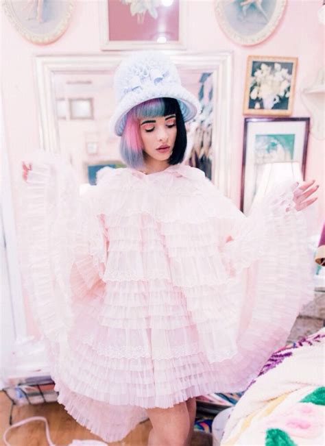Style Crush: Melanie Martinez - A Petite Flower