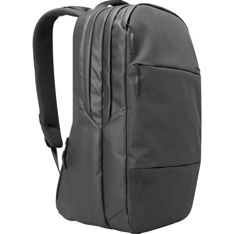 Incase Designs Corp City Backpack For 17 Macbook Pro Cl55450