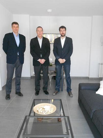 El piso entero es exterior a balcón tipo terraza en el que cabe sobradamente un a mesita. 20 NOUS PISOS DE LLOGUER AMB PROTECCIÓ OFICIAL A LA SEU D ...