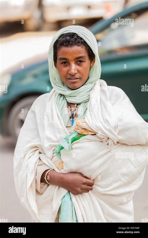 Ethiopia Addis Ababa Young Woman Hi Res Stock Photography And Images