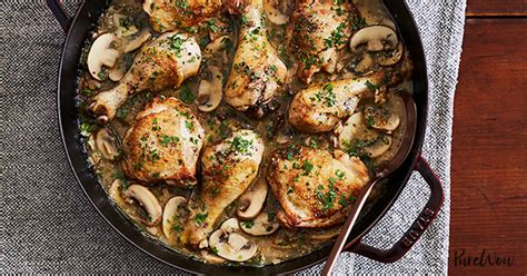 How long does uncooked chicken last in the refrigerator? How Long Can Cooked Chicken Stay in the Fridge - PureWow