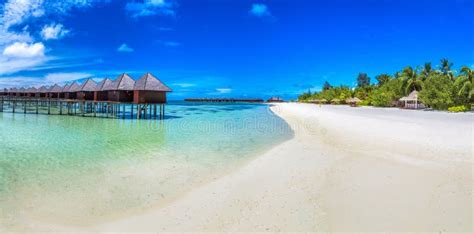 Water Villas Bungalows In The Maldives Stock Image Image Of Scenic