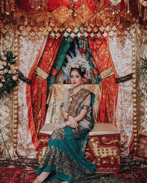 Check spelling or type a new query. Gambar Dekorasi Pelaminan Adat Bugis