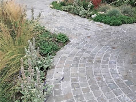 Stone Setts And Cobbles Garden And Patio Paving Brick Garden Driveway