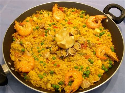 Si tienes que cocinar una paella para una multitud de 100 personas, uno de tus desafíos será encontrar un paellero lo suficientemente grande. Como cocinar una Paella a la Valenciana. - Taringa!