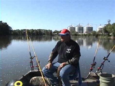 FALL FISHING 2009 ROCK RIVER - YouTube