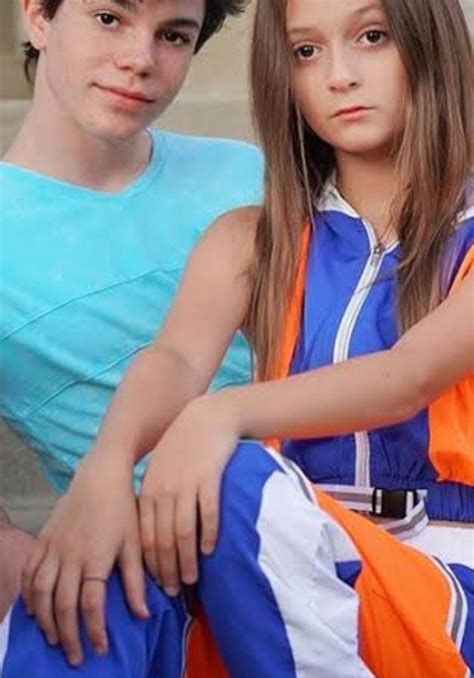 She celebrates her birthday on july 4 which makes her zodiac sign cancer. Sophie Fergi New Boyfriend 2021 / Why Did Sophie Fergi ...