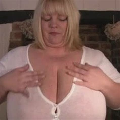 huge mature tits british bbw plays with herself porn af xhamster