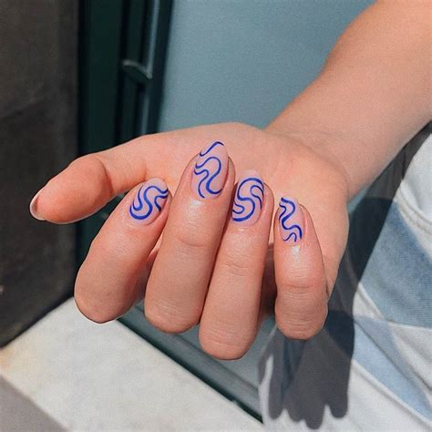 Squiggly Nails A Nail Art Ondulada Que Dá Um Up No Visual Unhas
