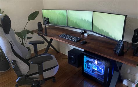 Wfh Gaming Station Finally Built A Desk To Accomodate R