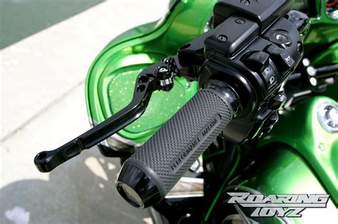Type aftermarket parts parts & accessories designed to fit your bike by a brand other than your motorcycle's manufacturer oem parts original equipment that came stock on your bike custom dynamics(37). Roaring Toyz Custom Kawasaki Vulcan 1700 Vaquero 21 In ...