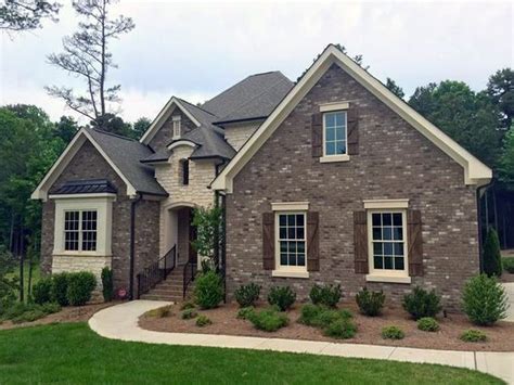45 Stylish Exterior Paint Colors Brown Brick Ideas To Try ...