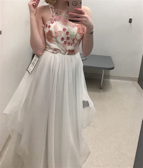 Help Me Find This Dress Details In Comments Rhelpmefind