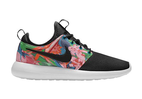 With its minimalistic approach, the roshe one is lightweight, breathable, comfortable, and affordable featuring heel support and light cushioning without excess bulk. Customize The New Roshe Two On NIKEiD