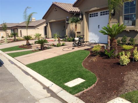 Turf Grass Menifee California Home And Garden Front Yard Landscaping