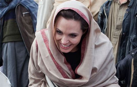 Angelina Jolie Makes Instagram Debut Her First Post Is A Heartbreaking