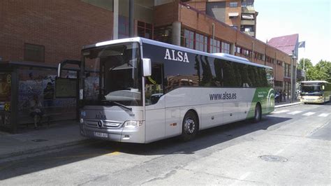 Vecinos de Vegas del Genil exigen transporte público directo a Granada