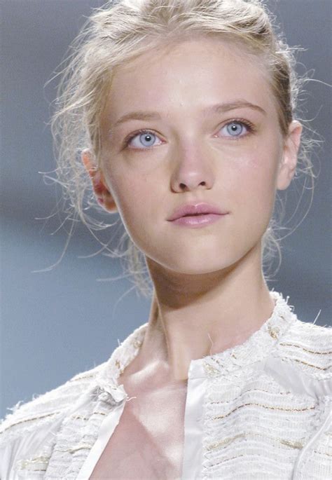 Classify Russian Fashion Model Vlada Roslyakova