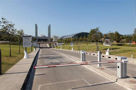 That was our little look at the meaning and the family of die schranke and at least the verbs einschränken and beschränken will prove useful. Schranken