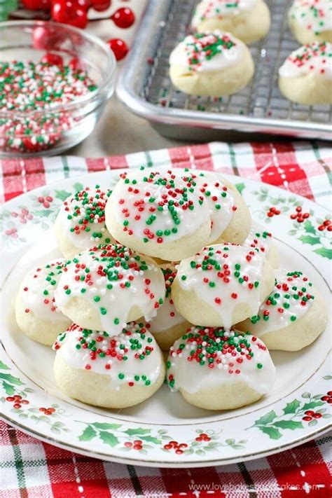 Our most trusted anise christmas cookies recipes. Italian Anise Cookies - Love Bakes Good Cakes | Italian anise cookies, Anise cookies, Cookies ...
