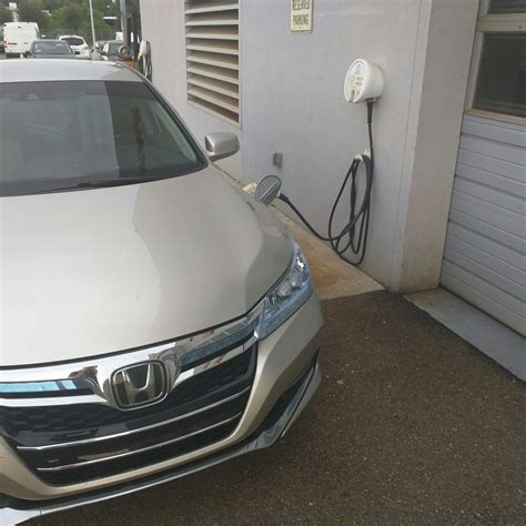 Sandy Sansing Nissan | Pensacola, FL | EV Station