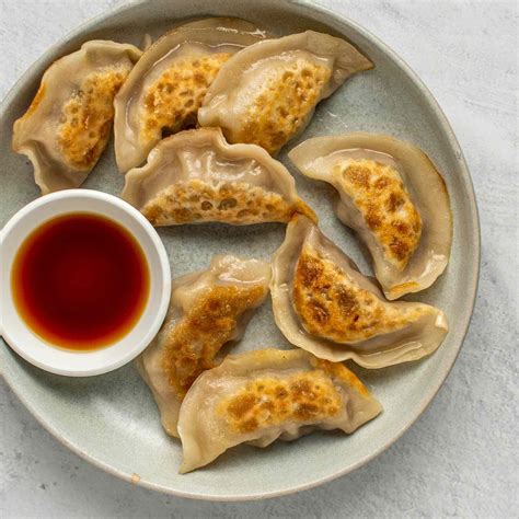 Turkey Pork And Chive Chinese Dumplings Recipe Eatingwell