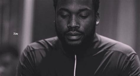 Vanessa bryant is calling out meek mill over a controversial lyric in a recent song. Meek Mill confirms that Milano Rouge is carrying his child, a month after she was revealed to be ...