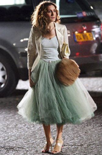 20 Of The Most Carrie Bradshaw Outfits Ever Beautie