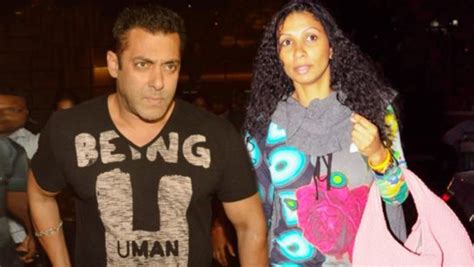 Heres The Exact Reason Why Salman Khan Fired His Manager Reshma Shetty