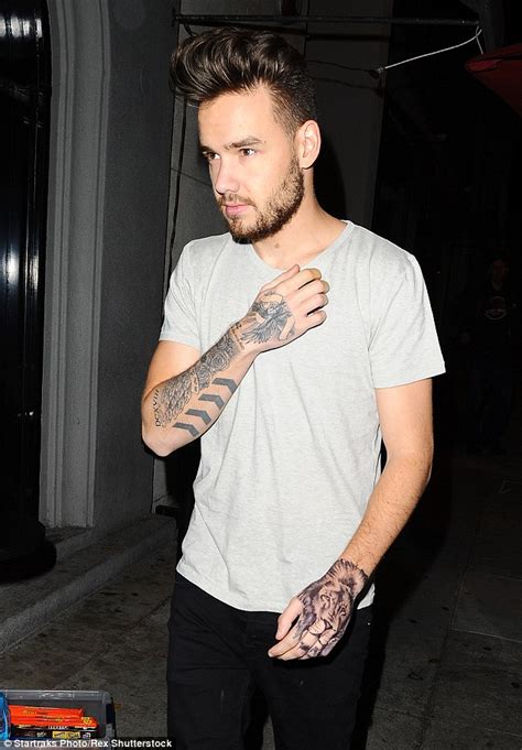 And liam payne payed homage to himself with his latest design as he unveiled giant tattoos of his initials on his hands whilst leaving the bbc radio 1 studios in london on friday. One Direction's Liam Payne shows off HUGE new lion tattoo ...