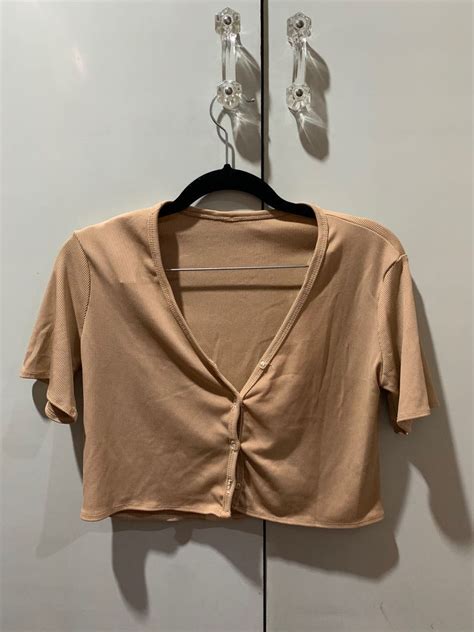 Nude Croptop Women S Fashion Tops Others Tops On Carousell