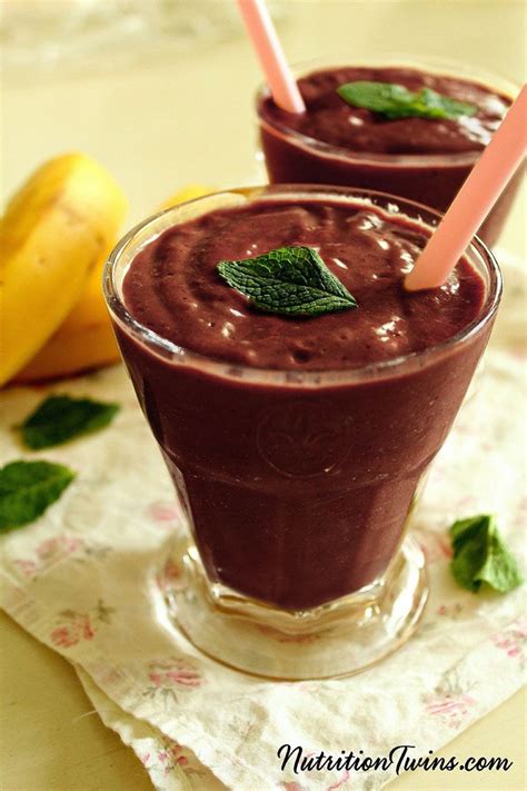 Our blitzed banana creation is gluten and this sophisticated dessert is great for a dinner party, or for a lighter family pud use ordinary dark. Chocolate Peppermint Smoothie | Recipe (With images ...