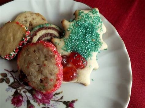 Make lasting memories with gourmet gifts from harry & david. Christmas Cookies: One Dough - Five Kinds | Restless Chipotle