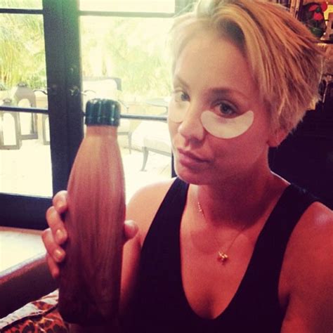 Kaley Cuoco Sweeting From Celebs Beauty Treatment Selfies E News