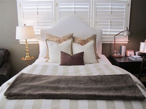 Create a cozy bedroom nook 11 photos. Jenny Steffens Hobick: Home | Bedroom Makeover | DIY ...