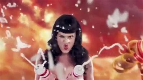 Katy Perry California Gurls Minutes Of Ketty Perry Squirting Whip