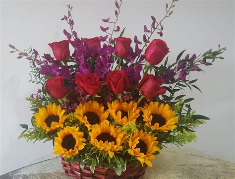 Read reviews from brigittes flower shop fl at griffin rd in fort lauderdale 33314 from trusted fort lauderdale restaurant reviewers. Pin by Brigitte's Flowers Galore on Original Designs by Us ...