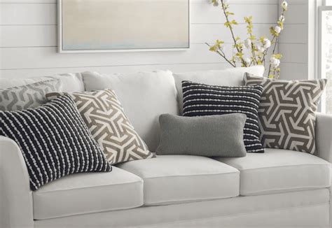 The Best Throw Pillows To Finish Any Room Living Room Pillows Throw