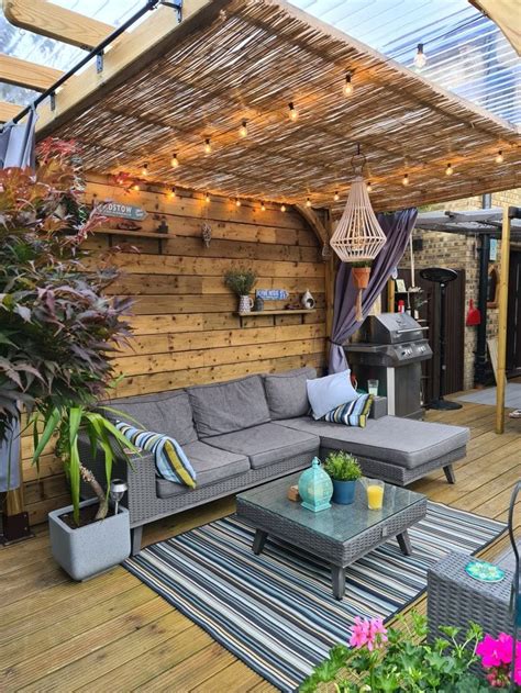 Pergola in 2020 | Outdoor patio designs, Bamboo roof, Pergola patio