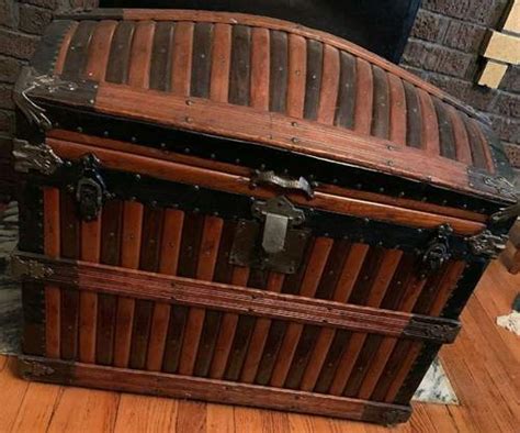 Antique Trunks Identification And Value Guide 2022