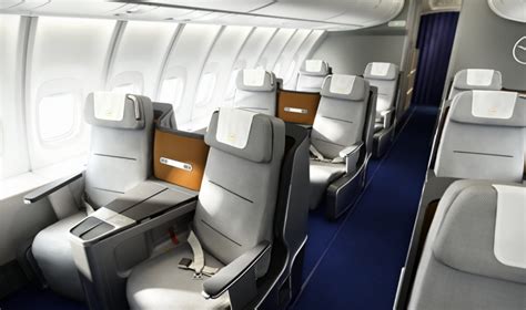 Review Lufthansa Business Class Der Boeing 747 8 Tft Magazin