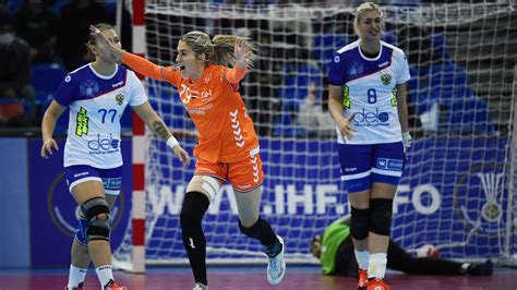 Rtl live stream rtl ist ein deutsche privatsender zu der rtl group gehört. Die Handball-WM der Frauen live im TV und im Livestream ...