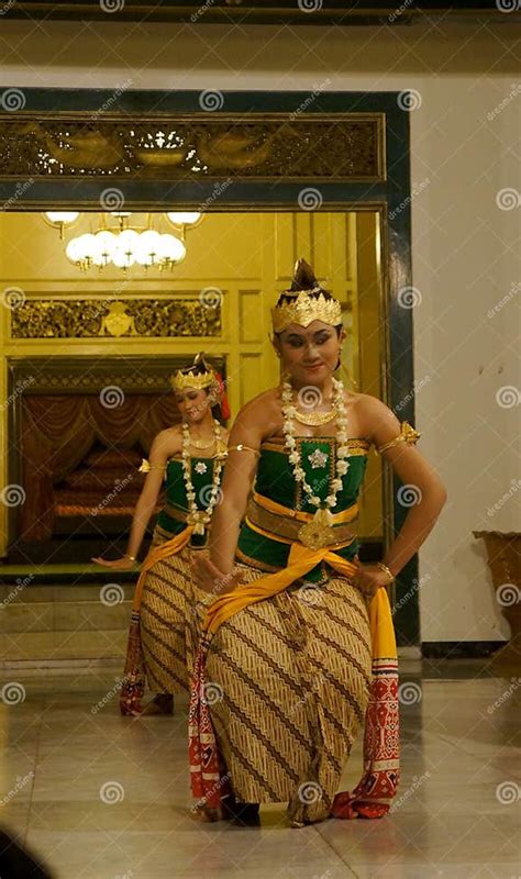Javanese Dance Editorial Photo Image Of Tradition Performance 49369816