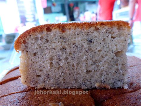 Hiap joo bakery in johor bahru, malaysia is no secret to locals and singaporeans alike. JB Banana Cake - the Grand Old Lady of Johor Bakeries ...