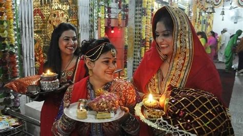 Karwa Chauth 2022 Puja Vidhi Know All About Karak Chaturthi Puja Muhurat Rituals Samagri List